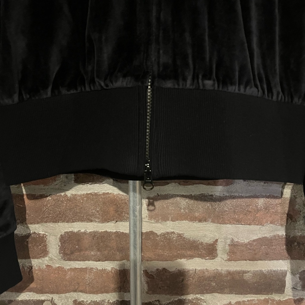 NWT Sweaty Betty Retake Velour Zip Through Jacket Black Size Small - Picture 6 of 15
